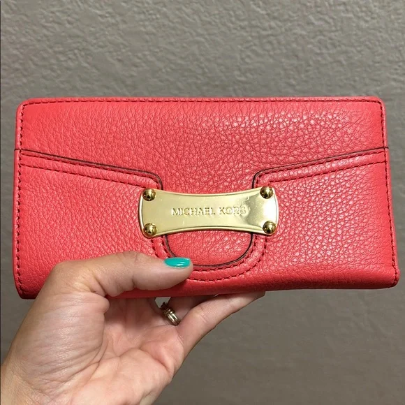 Michael Kors Light/Soft Red Leather Wallet - Picture 3 of 14